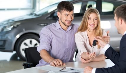 Что выгоднее автокредит или потребительский кредит при покупке автомобиля