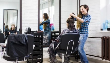 Факторы влияющие на спрос парикмахерских услуг