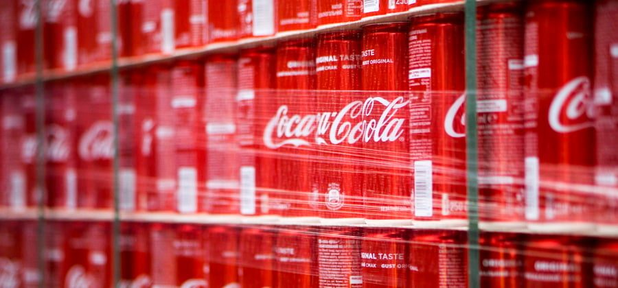 Coca-Cola: покупать, продавать или держать ее акции?